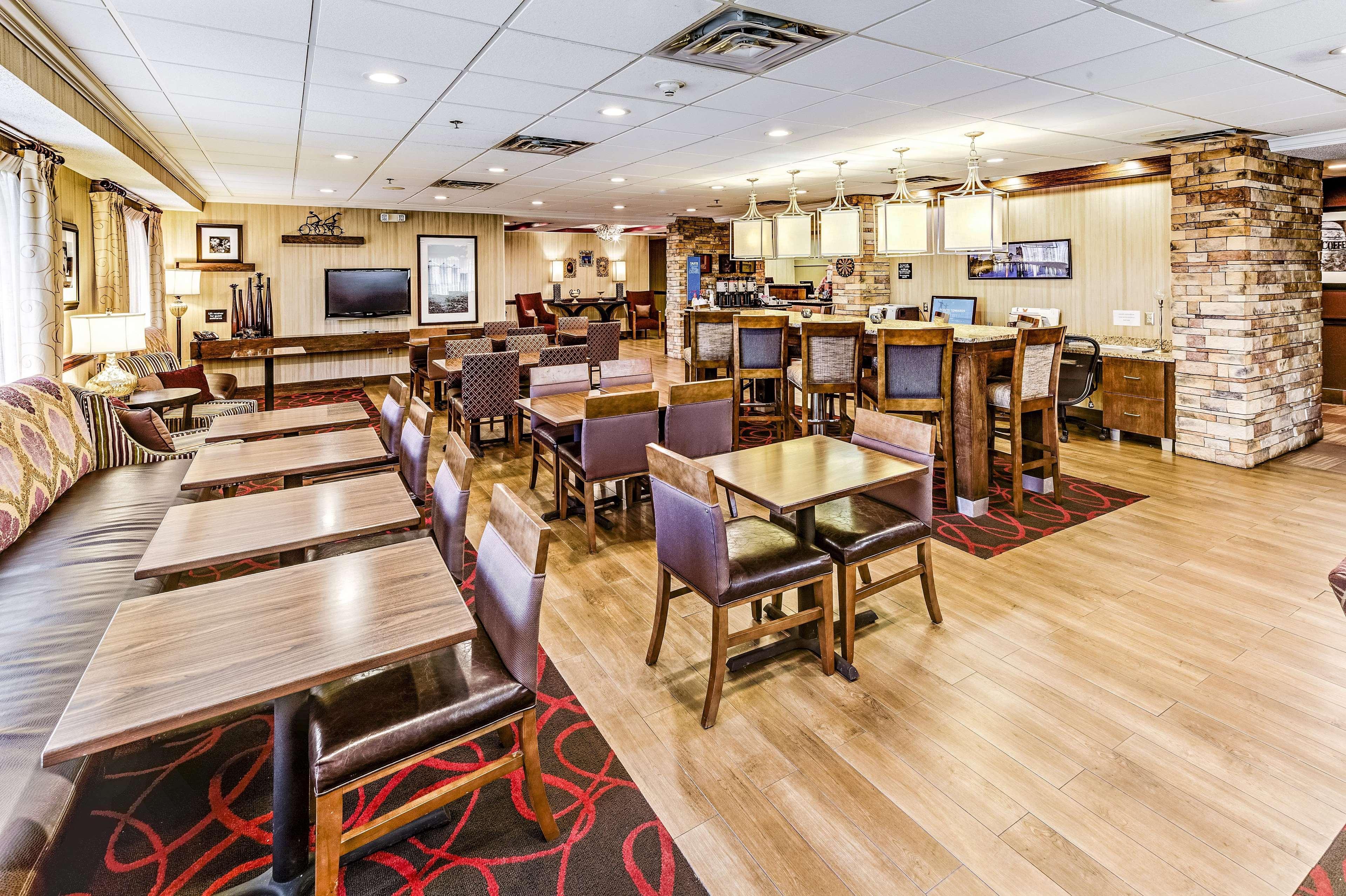 Hampton Inn Columbus I-70E/Hamilton Road Eksteriør bilde