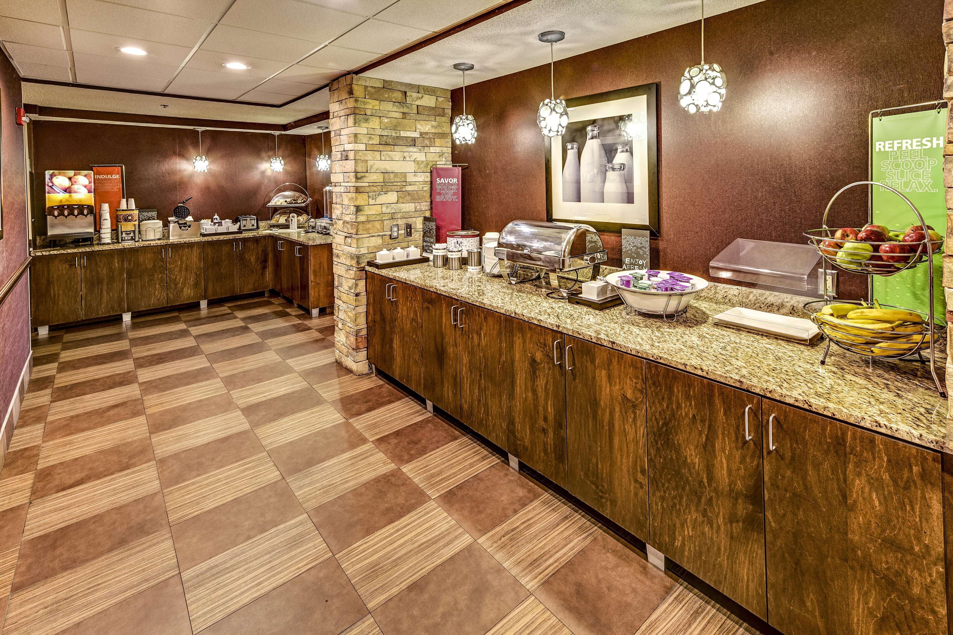 Hampton Inn Columbus I-70E/Hamilton Road Eksteriør bilde