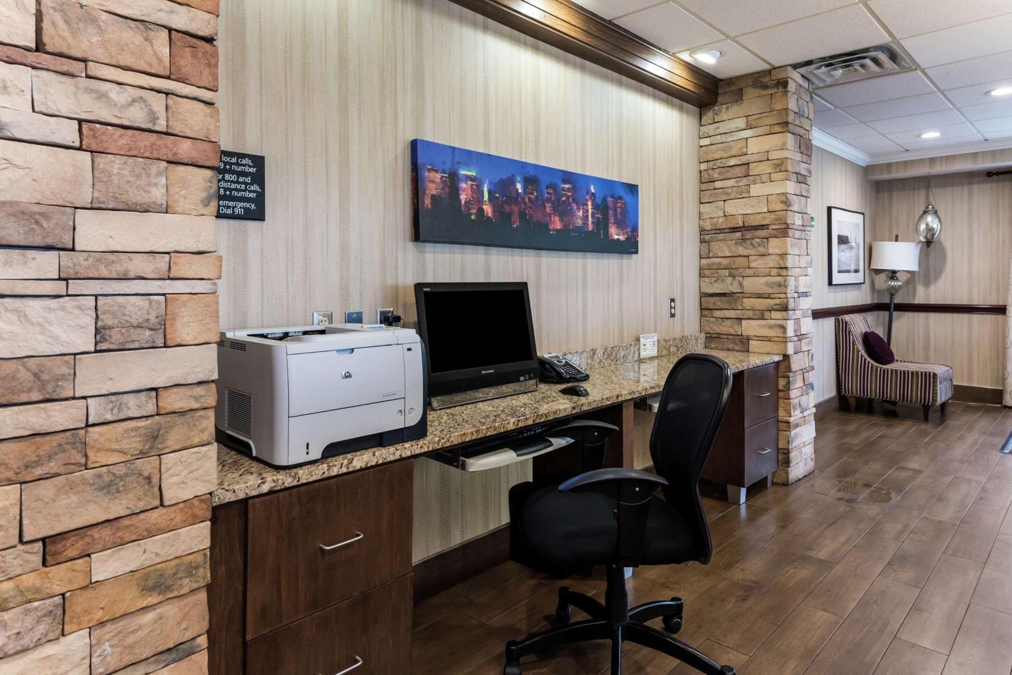 Hampton Inn Columbus I-70E/Hamilton Road Eksteriør bilde
