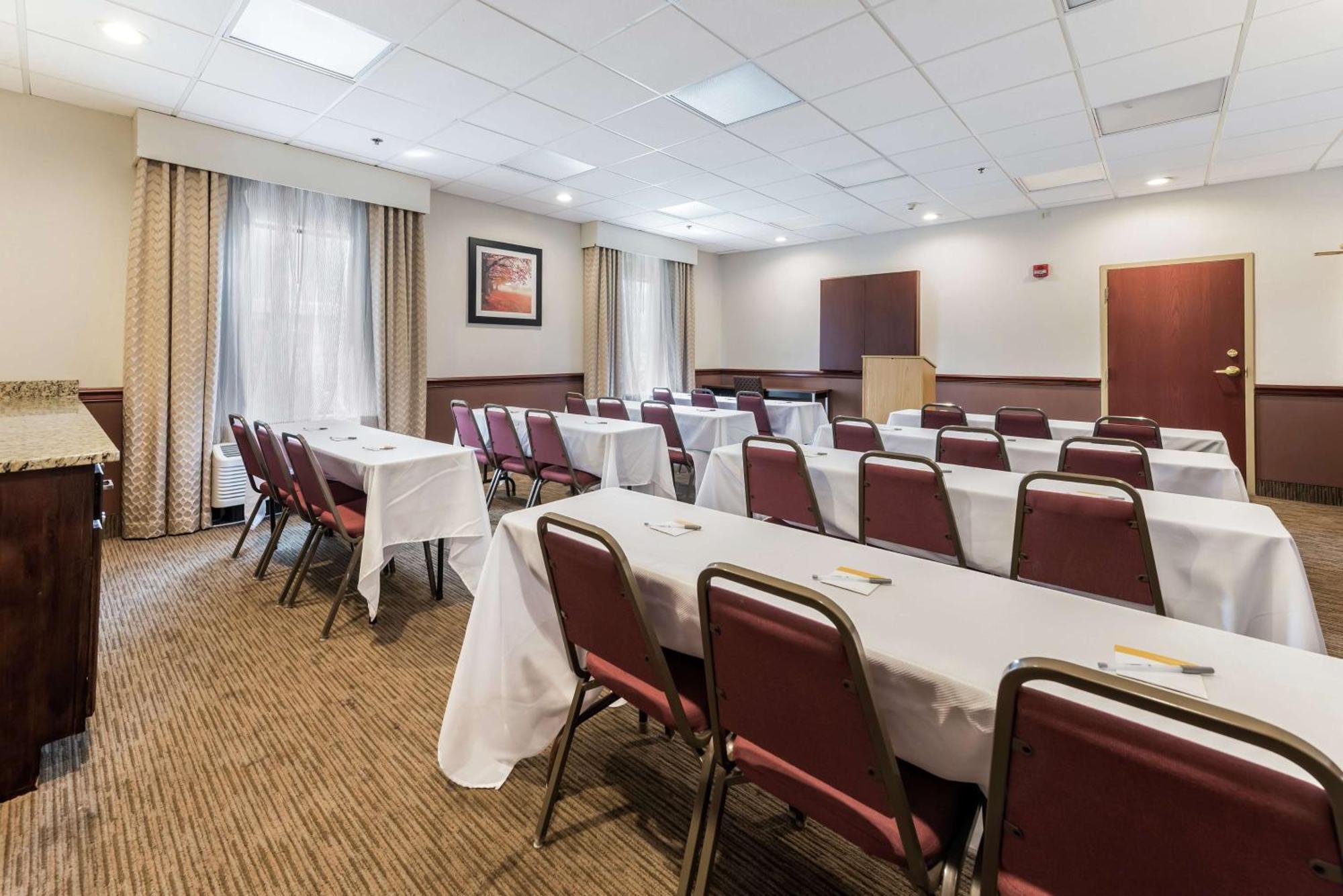 Hampton Inn Columbus I-70E/Hamilton Road Eksteriør bilde