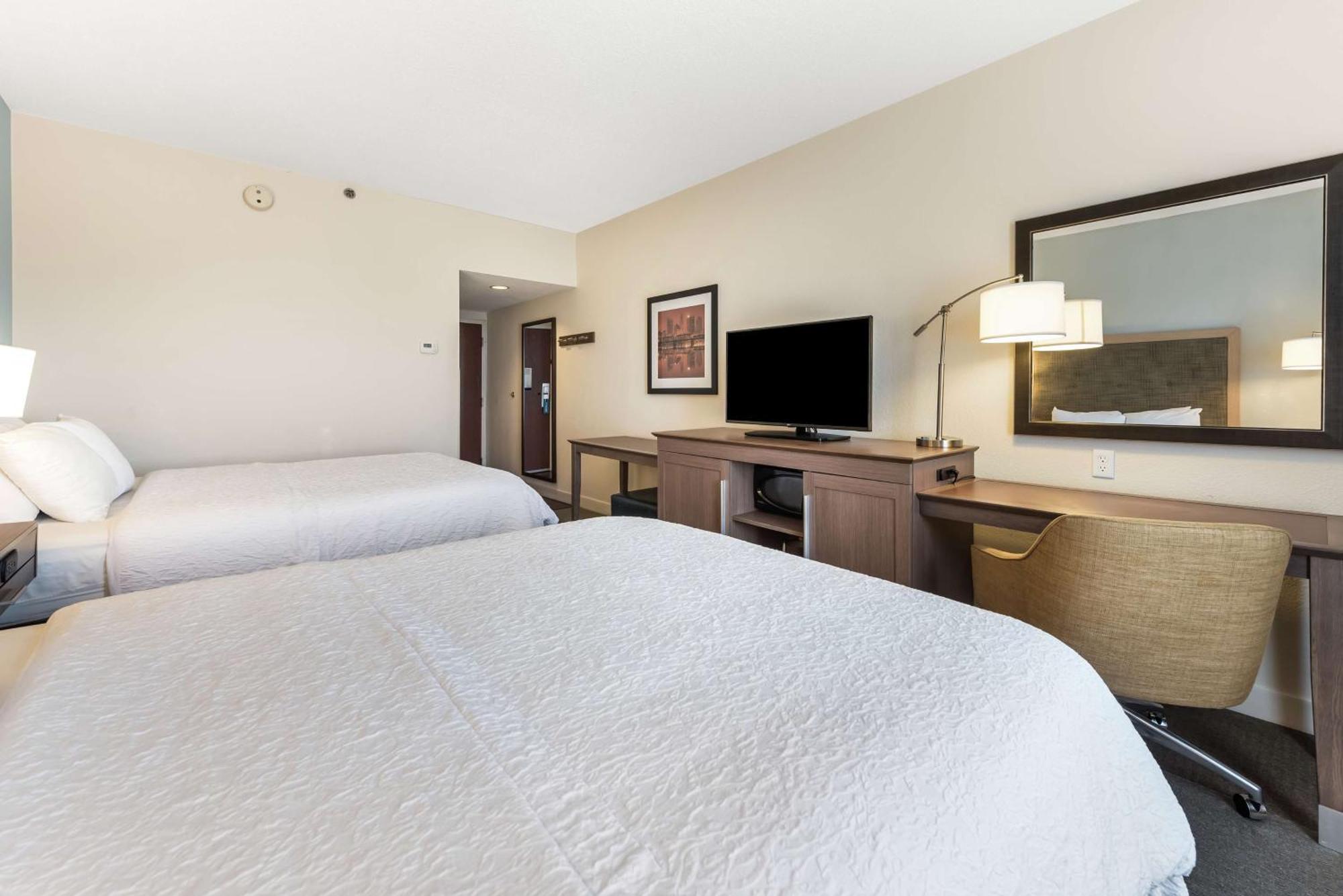 Hampton Inn Columbus I-70E/Hamilton Road Eksteriør bilde